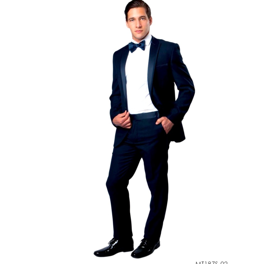 Bryan Michaels Tuxedo 2pc Midnight Blue comes with bow tie & Hankie High quality